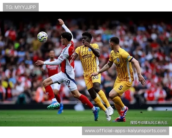 阿森纳惨遭读秒绝平，阿尔特塔怒摔水瓶