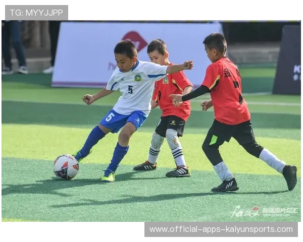 青训是否鼓励球员尝试担任助教提升理解力，青训选拔喜欢那种球员